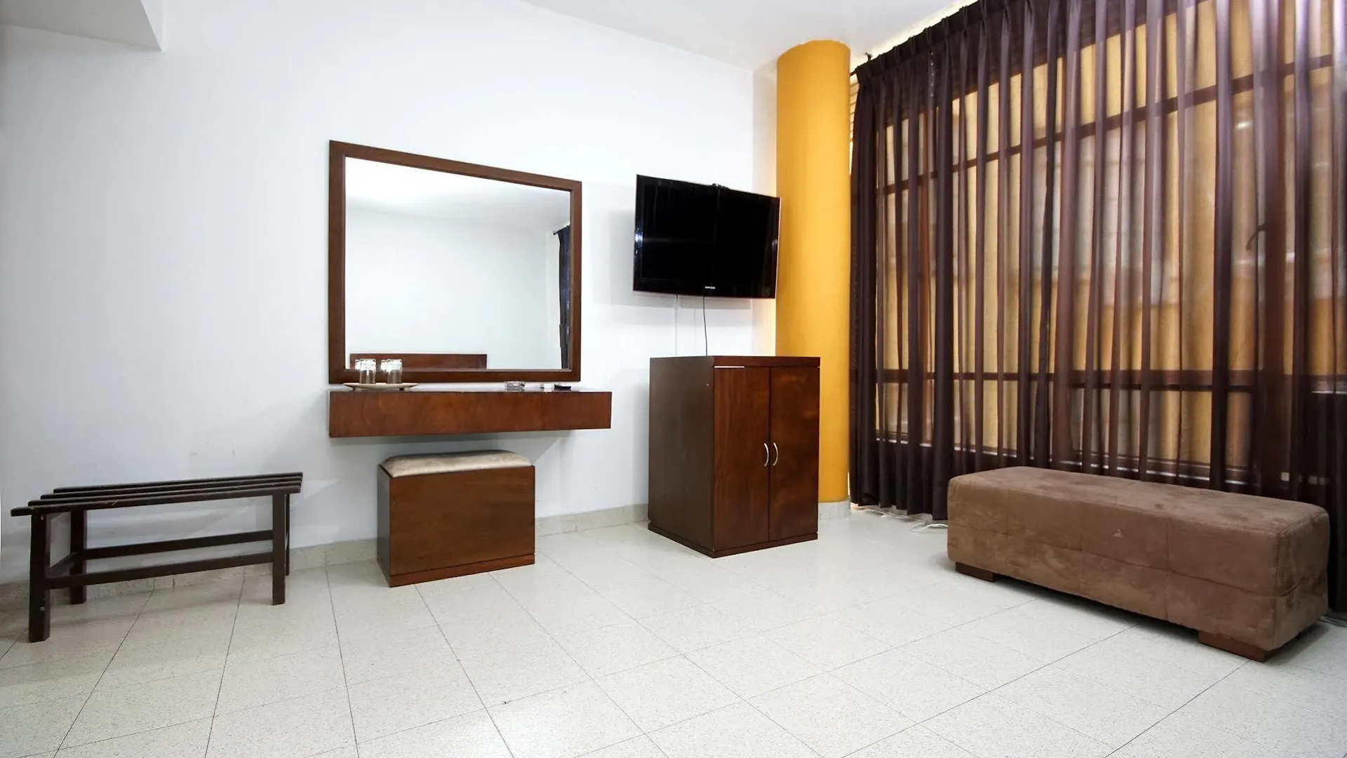 Hotel Royal Plaza Cali